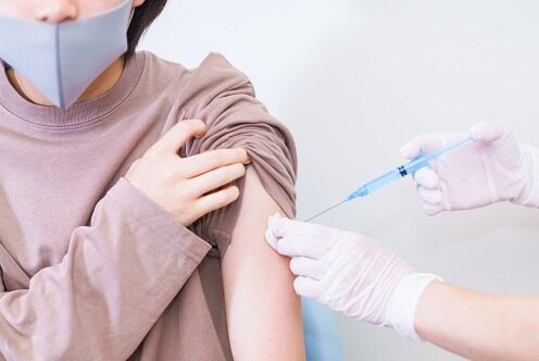 Science отдал звание прорыва года вакцинам от коронавируса