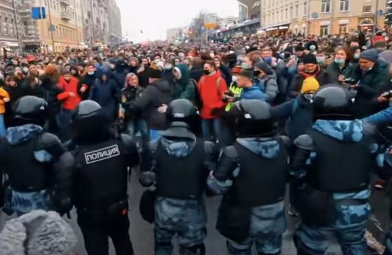 После незаконных митингов в РФ завели 20 уголовных дел