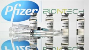 Прививки Pfizer и Biotech