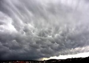 meteorolog-razbivshiisya-v-yavanskom-more-boeing-popal-v-turbulentnost