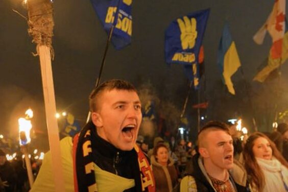 Правительство РФ считает ситуацию на Украине опасной для страны