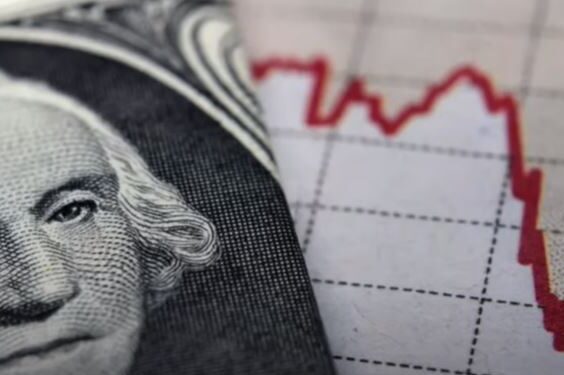 Saxo Bank спрогнозировал падение доллара до 68 рублей