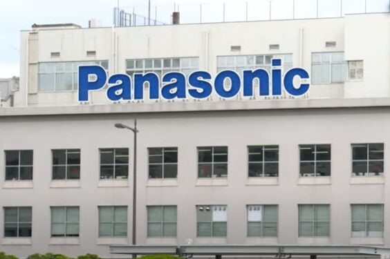Panasonic продал свою долю в Tesla