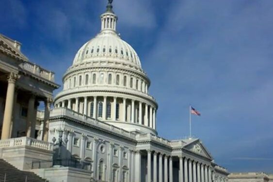 Сенат США решился на повышение потолка госдолга