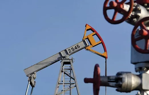 ЕС пытается запретить импорт российской нефти