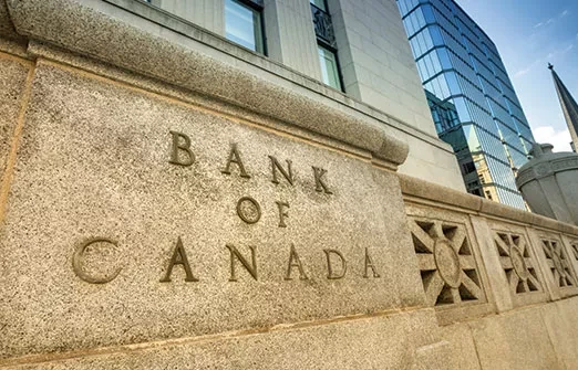 Банк Канады повышает ставки на 75 базисных пунктов