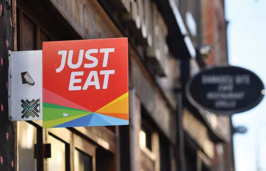 Just Eat сокращает 350 рабочих мест