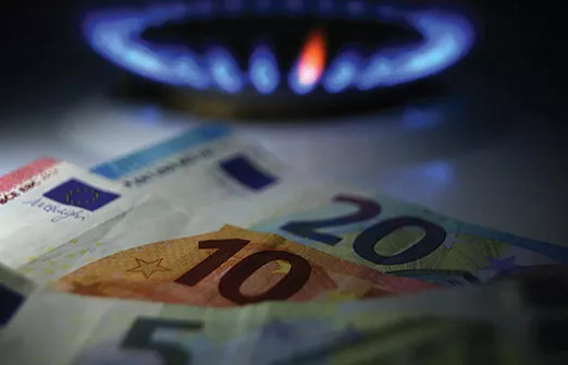 Стоимость газа в Европе падает из-за теплой погоды