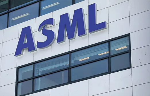Заказы на оборудование ASML выросли в три раза