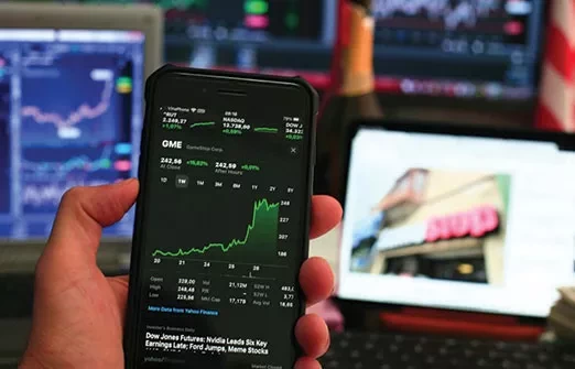 Топовый индекс Гонконга Hang Seng с конца января вырос на 20%