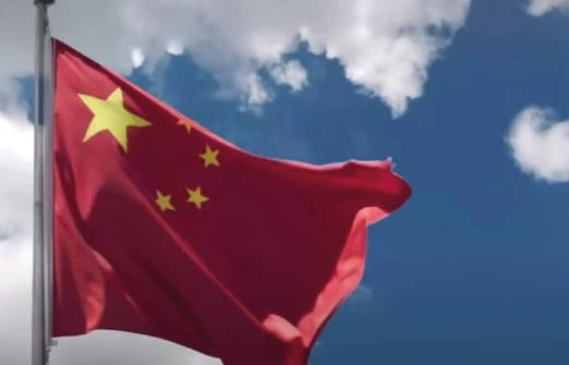 Си Цзиньпин призывает Макрона не допустить очередной «холодной войны»
