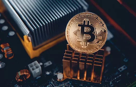 Падение хешрейта Bitcoin на 4%: сигнал к развороту рынка